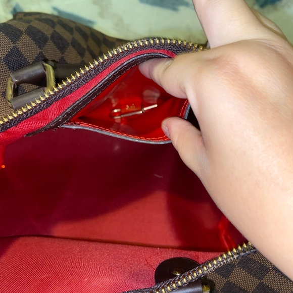 Satchel - Picture 5 of 6